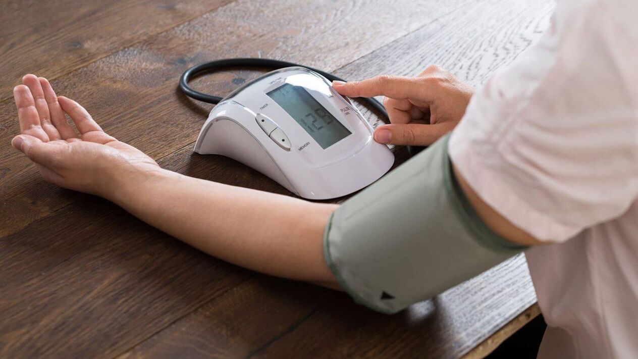 Aukštas slėgis prieš imant kardiformą